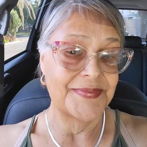 Meet your Posher, Marcia